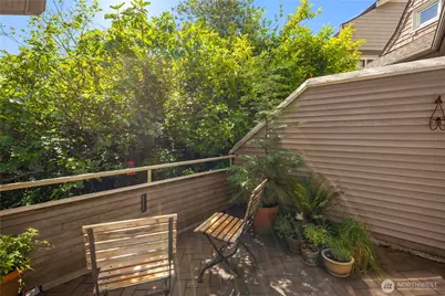 111 W Kinnear Place, Seattle, WA 98119 - Photo 27