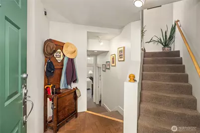 111 W Kinnear Place, Seattle, WA 98119 - Photo 19