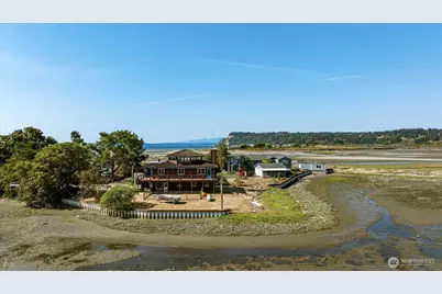 2385 Sunlight Beach Road, Clinton, WA 98236 - Photo 31