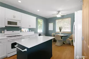 8542 Bainbridge Loop NE, Lacey, WA 98516 - Photo 3