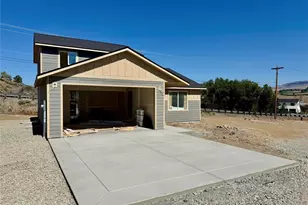 145 Juanita Way, Malaga, WA 98828 - Photo 3