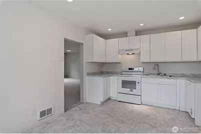6411 Lake Grove Street SW, Lakewood, WA 98499 - Photo 9