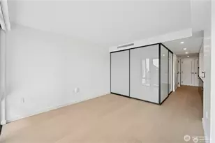 300 Virginia St, Seattle, WA 98121 - Photo 15