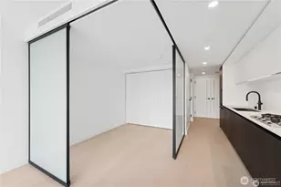 300 Virginia St, Seattle, WA 98121 - Photo 11