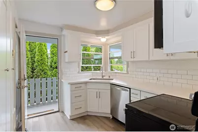 1906 N Wycoff Avenue, Bremerton, WA 98312 - Photo 5
