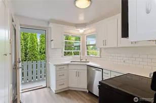 1906 N Wycoff Ave, Bremerton, WA 98312 - Photo 5