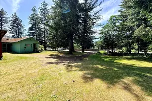 503 Centre St N, Rainier, WA 98576 - Photo 17