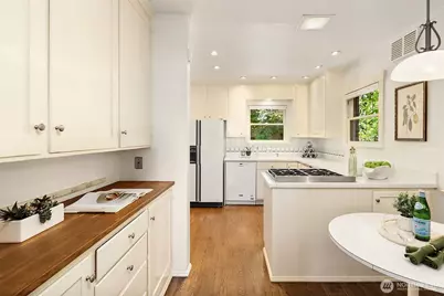 4007 48th Avenue NE, Seattle, WA 98105 - Photo 11