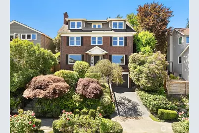4007 48th Avenue NE, Seattle, WA 98105 - Photo 1