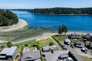 180 E Sea Vista Ln, Grapeview, WA 98546 - Photo 33