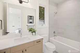 12729 NE 112th St, Kirkland, WA 98033 - Photo 13