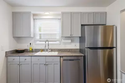 9456 21st Avenue SW #C, Seattle, WA 98106 - Photo 11