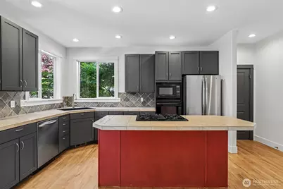 2445 W 10th Street, Washougal, WA 98671 - Photo 11
