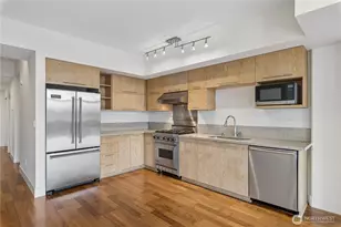 2911 2nd Ave, Seattle, WA 98121 - Photo 3