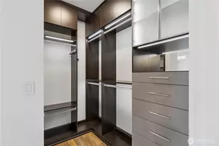 2911 2nd Ave, Seattle, WA 98121 - Photo 13