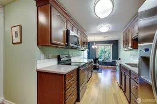 5585 E Evergreen Blvd, Vancouver, WA 98661 - Photo 9