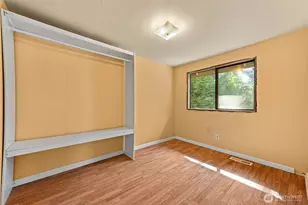 11419 Crestwood Dr S, Seattle, WA 98178 - Photo 15