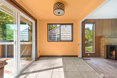 11419 Crestwood Drive S, Seattle, WA 98178 - Photo 7
