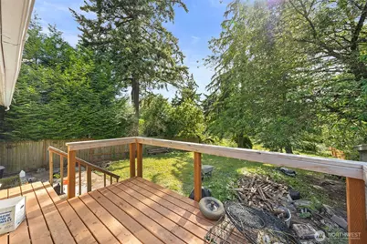 11419 Crestwood Drive S, Seattle, WA 98178 - Photo 25