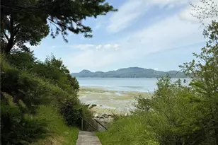 127 Montgomery Ln, Orcas Island, WA 98245 - Photo 37
