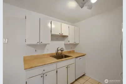 6110 24th Avenue NW #203, Seattle, WA 98107 - Photo 9