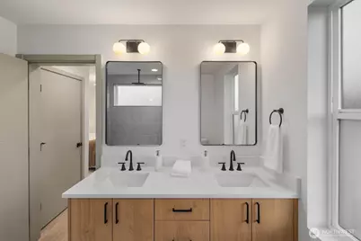 5921 32nd Avenue SW #B, Seattle, WA 98126 - Photo 19