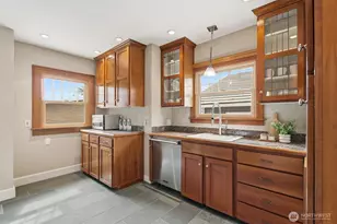 6506 17th Ave NE, Seattle, WA 98115 - Photo 13