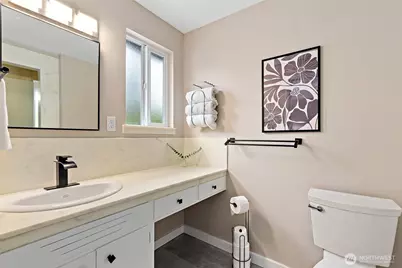 8707 Maple Lane, Edmonds, WA 98026 - Photo 17