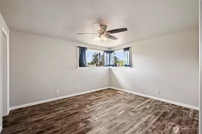 576 SE 5th Avenue, Oak Harbor, WA 98277 - Photo 17