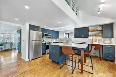 2019 Fairview Avenue E #B, Seattle, WA 98102 - Photo 5