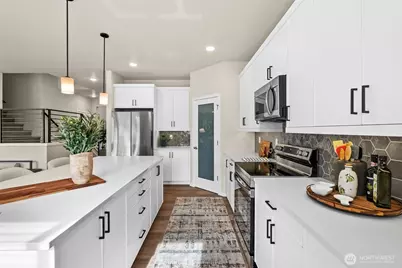 18302 37th Avenue Ct E, Tacoma, WA 98446 - Photo 11