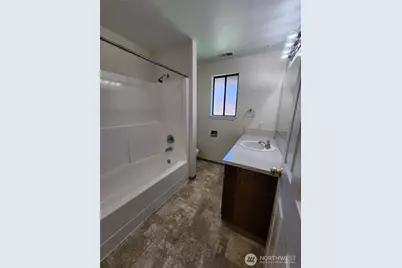 13803 13805 11th Avenue Ct S, Tacoma, WA 98444 - Photo 17