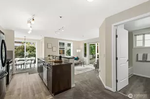 124 Bellevue Ave E, Seattle, WA 98102 - Photo 5