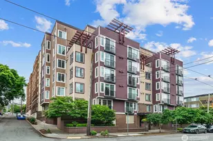124 Bellevue Ave E, Seattle, WA 98102 - Photo 1