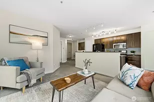 124 Bellevue Ave E, Seattle, WA 98102 - Photo 15