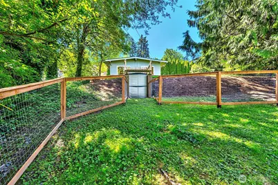 5700 212th Street SW, Mountlake Terrace, WA 98043 - Photo 15