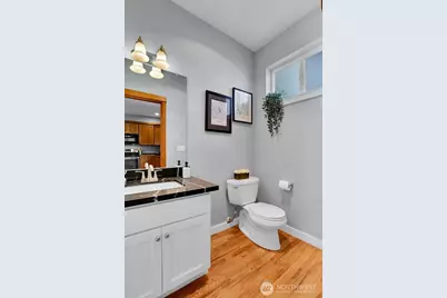 9236 Interlake Avenue N #B, Seattle, WA 98103 - Photo 9