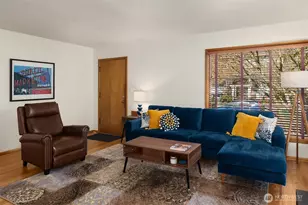 1821 N 47th St, Seattle, WA 98103 - Photo 9
