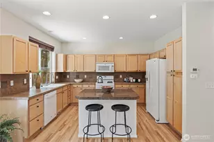 5930 Elizabeth Ave SE, Auburn, WA 98092 - Photo 9