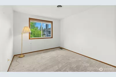 1808 Field Place NE, Renton, WA 98059 - Photo 23