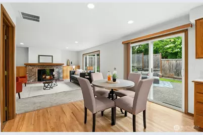 1808 Field Place NE, Renton, WA 98059 - Photo 11