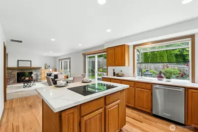 1808 Field Place NE, Renton, WA 98059 - Photo 9