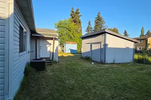22118 128th St E, Bonney Lake, WA 98391 - Photo 5