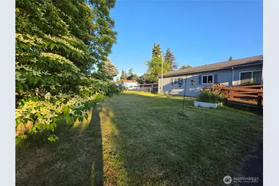 22118 128th Street E, Bonney Lake, WA 98391 - Photo 3