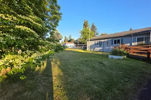 22118 128th St E, Bonney Lake, WA 98391 - Photo 3