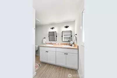 1604 W Pioneer Avenue, Puyallup, WA 98371 - Photo 15