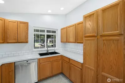 16740 Port Orford Boulevard SE, Yelm, WA 98597 - Photo 13