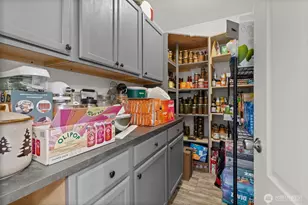 1583 State Route 122, Silver Creek, WA 98585 - Photo 17