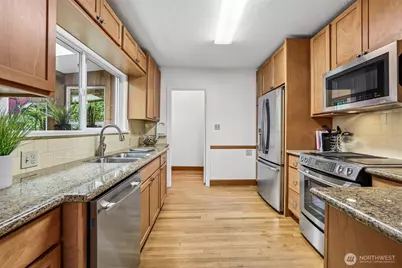 2542 S Cushman Avenue, Tacoma, WA 98405 - Photo 7