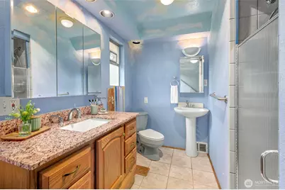 902 N 149th Street, Shoreline, WA 98133 - Photo 9